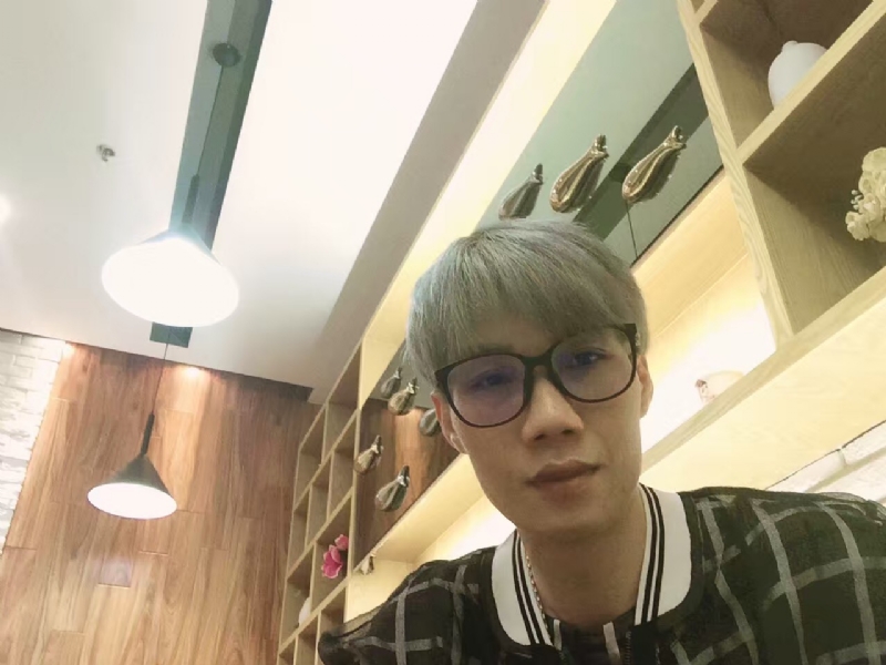 黄峰的第二张照片--连山认干亲服务网